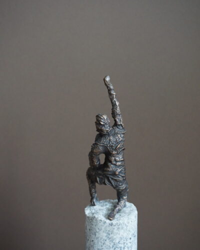 Bronzefigur Siegerpose